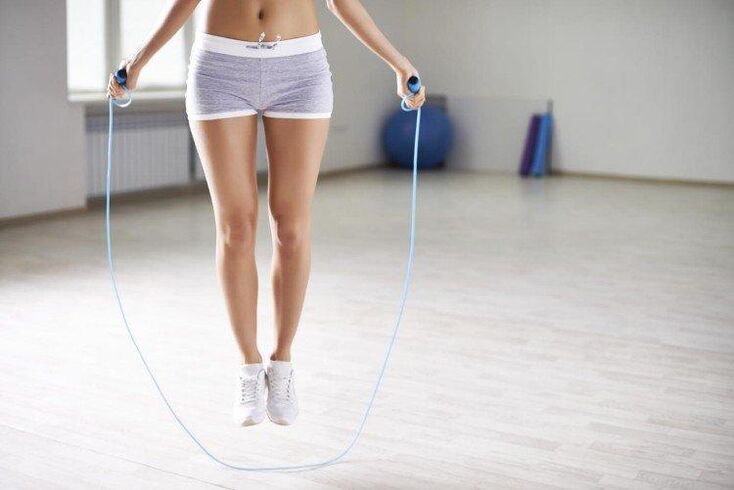 ejercicios de cuerda para adelgazar caderas y abdomen