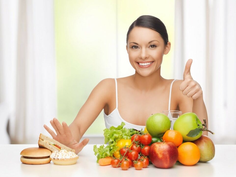 Las verduras y frutas son mejores que los productos de confitería con una dieta adecuada. 